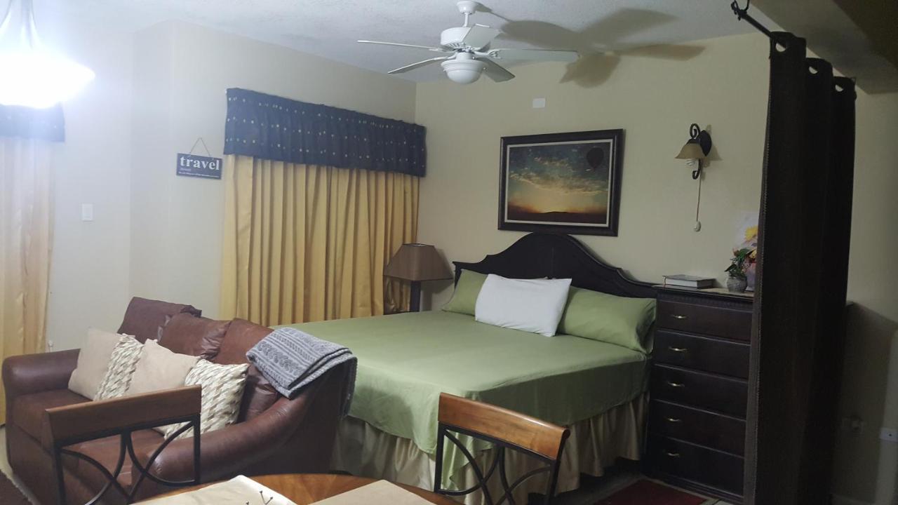 Merrivale Suite Kingston Luaran gambar