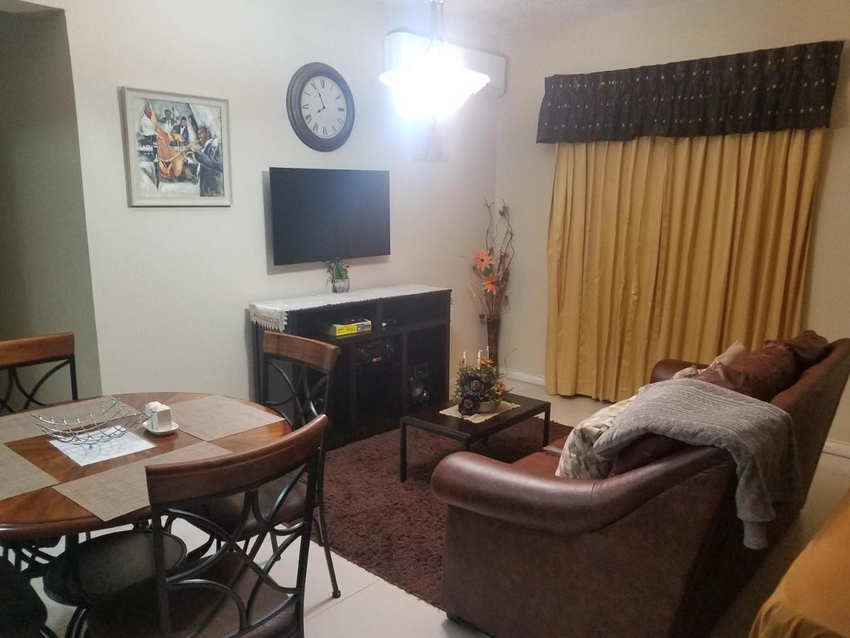 Merrivale Suite Kingston Luaran gambar